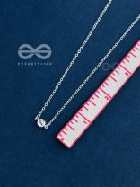 The Dainty Shimmer Neckpiece - Silver