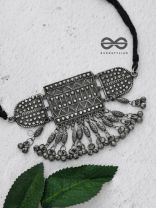 A Bohemian Beauty - Classic Oxidised Choker