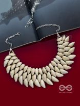The Goddess of the Sea - Statement Shell Neckpiece