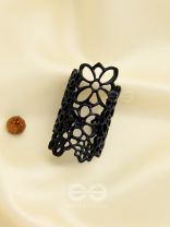 The Alluring floral adjustable ring- Coal Black