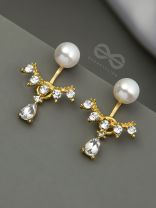 The Majestic Pearl Chandeliers - Golden Statement Earrings