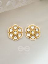 The Classy Elegance - Set of Statement Choker and Studs (Gray)