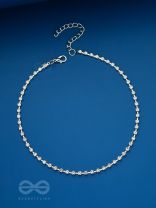 Elegance around my Neck - Silver Statement Neckpiece