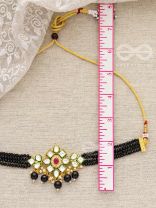 The Magical Mystique - Set of Statement Earrings and Choker (Black)