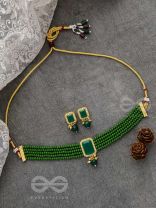 The Mystical Magnificence - Set of Statement Choker And Earrings (Forest Green)