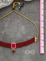 THE MYSTICAL MAGNIFICENCE - SET OF STATEMENT CHOKER AND EARRINGS (BERRY RED)