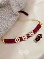 THE CLASSY ELEGANCE - SET OF STATEMENT CHOKER AND STUDS (Blood red)
