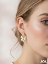 Pearlicious Flowers- Golden Pearl Earrings