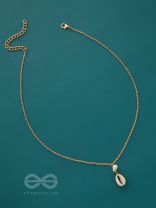 Beach Nostalgia- Golden Seashell Necklace With Anti-Tarnish Coating