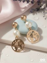 The Frosty Globe- Golden Pearl Earrings