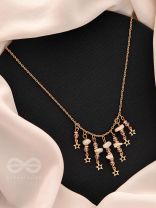 Star-Studded Sky- Golden Stone Necklace With Anti-Tarnish Coating 