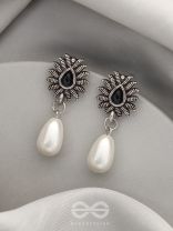 Drops of Desire- Oxidised Pearl Earrings
