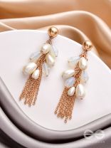 The White Garden- Golden Pearl Earrings