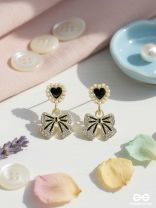 THE BOWCODE – BLACK AND GOLD HEART DROPS FOR THE TRENDCORE GIRL