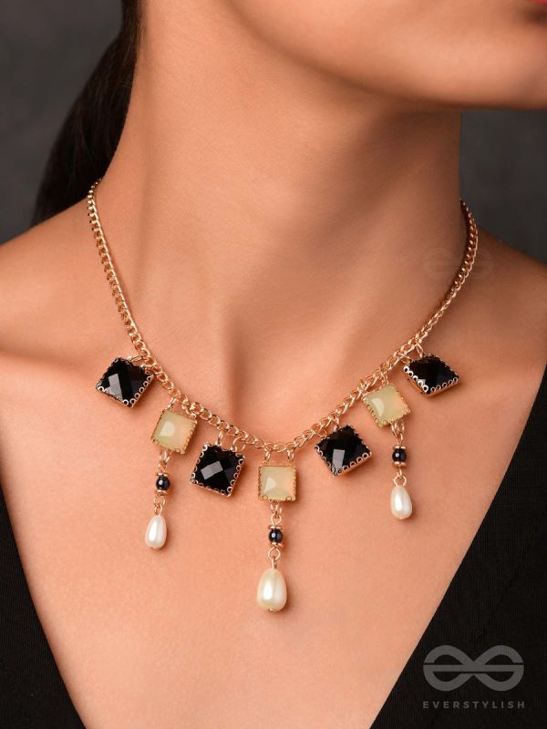 The Midnight Romance - Elegant Necklace With Anti-Tarnish Coating 