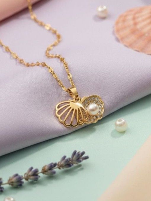Golden Seashell - Pearl Embellished Pendant