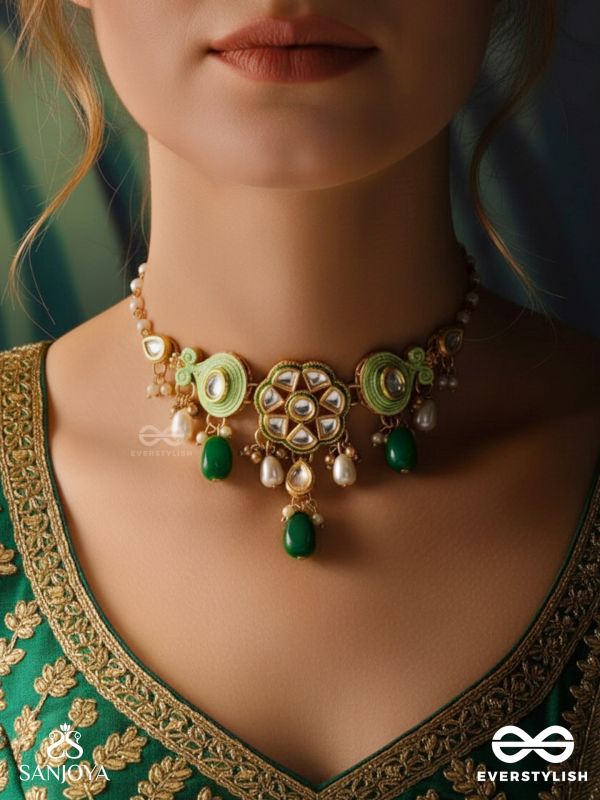 TARALYA - GENTLE RADIANCE- MINIMAL KUNDAN NECKPIECE WITH GREEN DROPS AND PEARLS